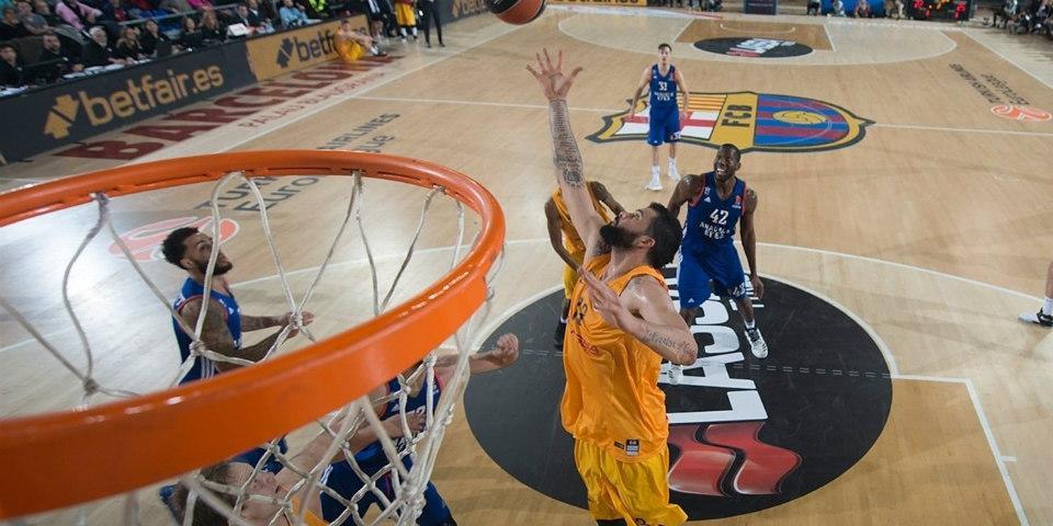 1 vitor faverani fc barcelona lassa eb16
