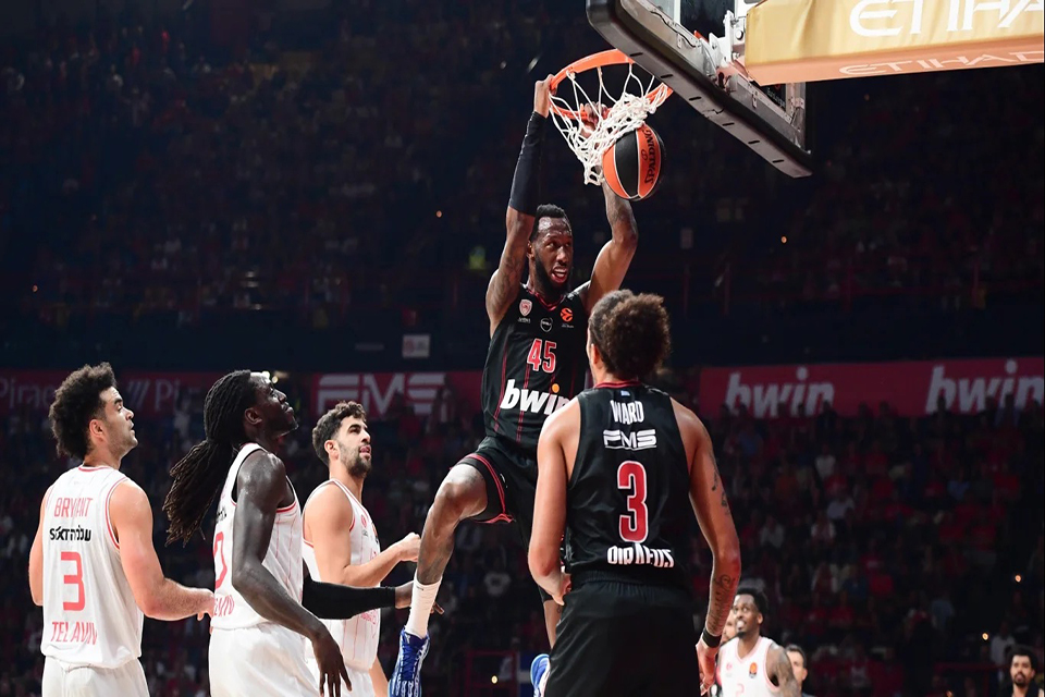 hall olympiakos hapoel