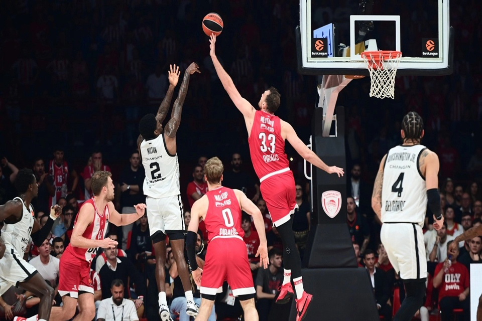 miloutinof olympiakos partizan