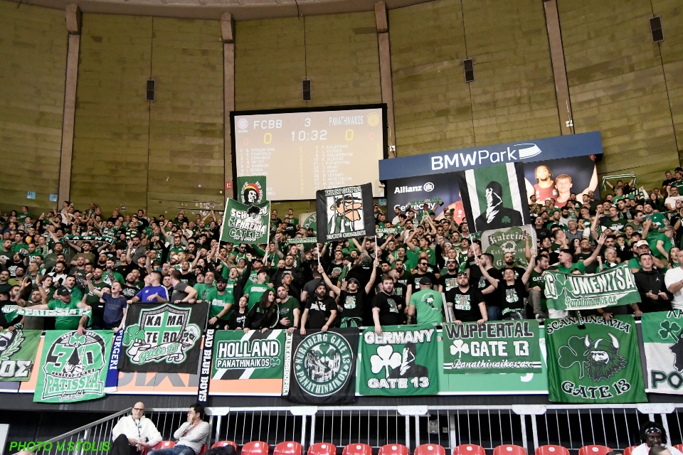 BAYERN PAO fans 1