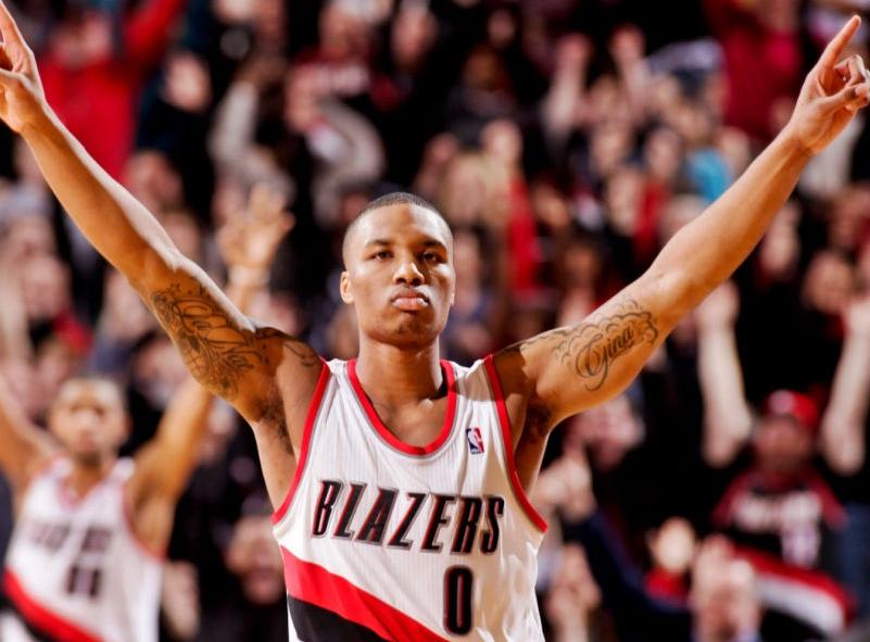 blazers lillard celebrates