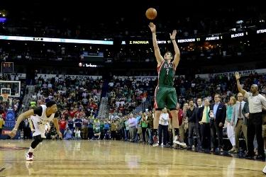 ersan ilyasova nba milwaukee bucks new orleans pelicans