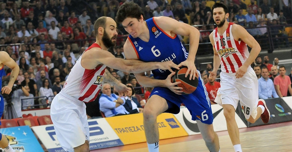 olympiacos efes osman spanouliw