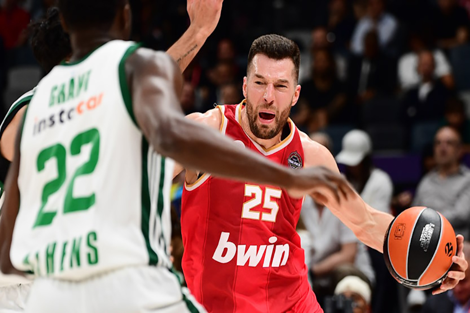 peters olympiakos pao